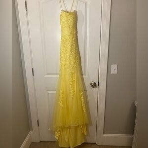 Yellow Prom Dress‎ Size 6